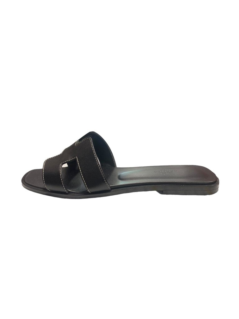 Hermes Black Oran Sandals U.S 9 / EU. 39.5