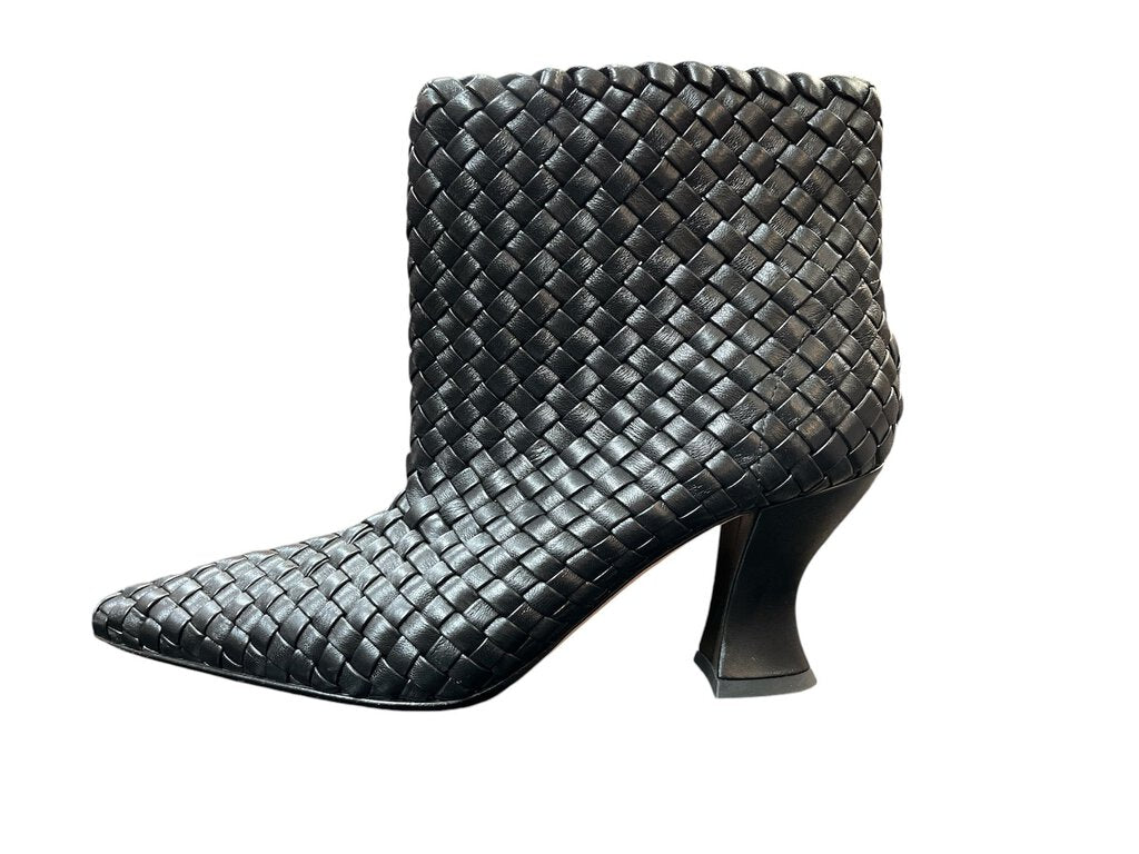 Bottega Veneta Leather Woven Heel